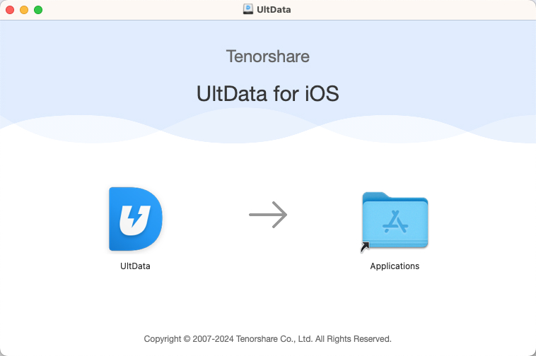 UltDataアイコンをドラッグ＆ドロップ