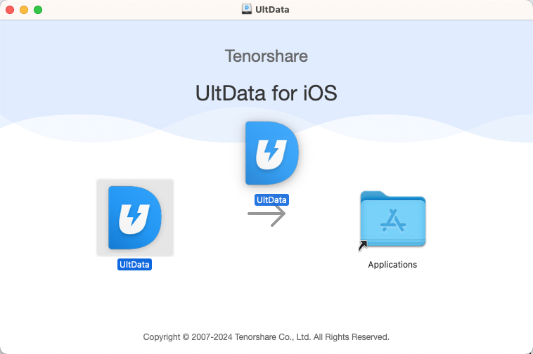UltDataアイコンをドラッグ＆ドロップ