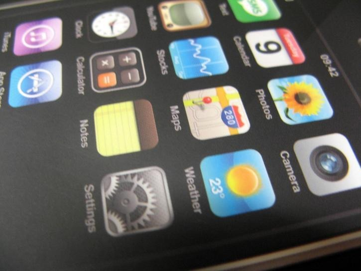 iphone 位置情報 裏ワザ 「探す」で位置情報を完全に固定する