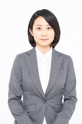 転職 証明 写真 服装 女性