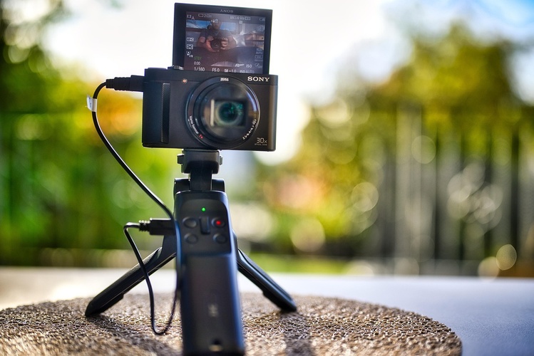 証明 写真 自 撮り コツ